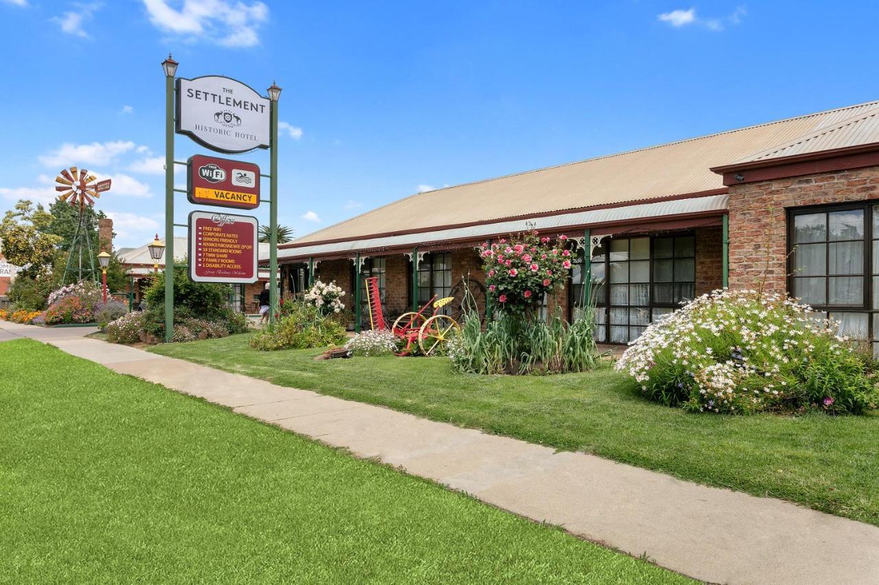 The Settlement Historic Hotel Echuca Exterior photo