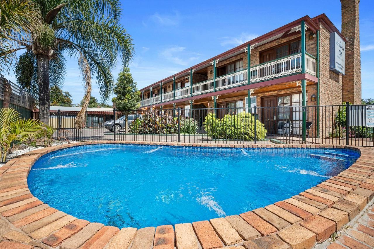 The Settlement Historic Hotel Echuca Exterior photo